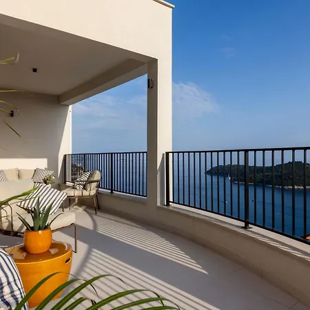 Astoria دوبروفينك